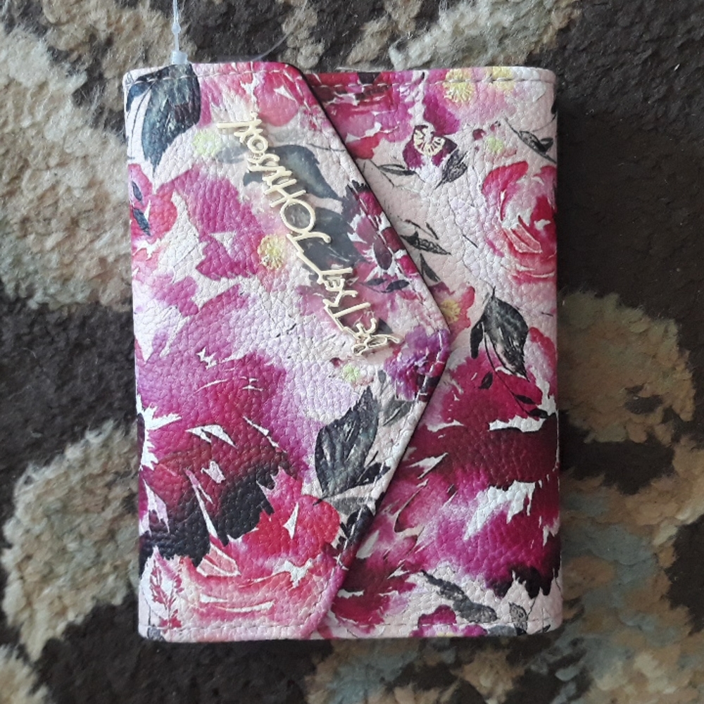 4x*Host Pick*Betsey Johnson adorable wallet - Picture 2 of 16